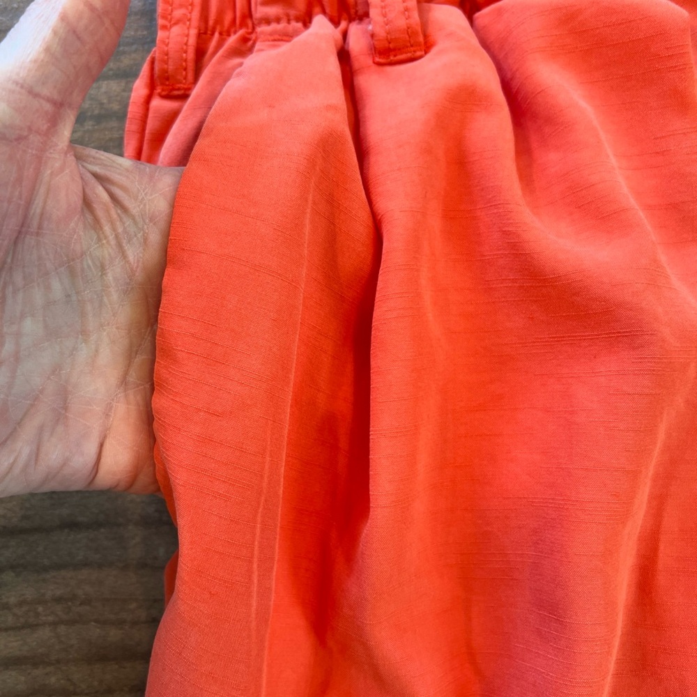 Free People Nothin' To Say Pleated Trousers in orange. Size Small. elastic waist - Picture 5 of 11